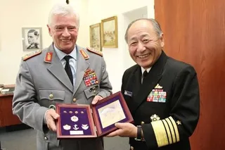 中距離弾道ミサイルの脅威評価と安全保障体制 -「元統合幕僚長」河野克俊氏の見解