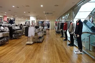 韓国UNIQLOが大幅黒字に転換　不買運動はどこへ消えた　昔のことは忘れたのだろうか