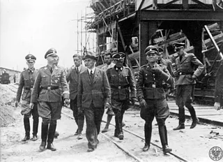 ナチスの台頭とユダヤ人虐殺。日韓併合は同化政策であり無関係。韓国は同じだと叫ぶが・・