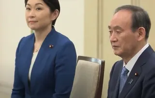日韓首脳会談で現れた小渕優子議員※韓国は言ったことを忘れるなという楔