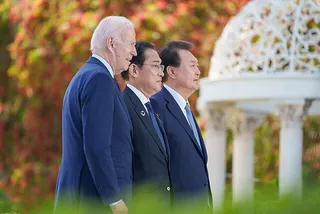 韓国世論調査、野党との差は？政党支持率は共に民主党が42.4%、国民の力が39.6% | 総選挙は2024年春