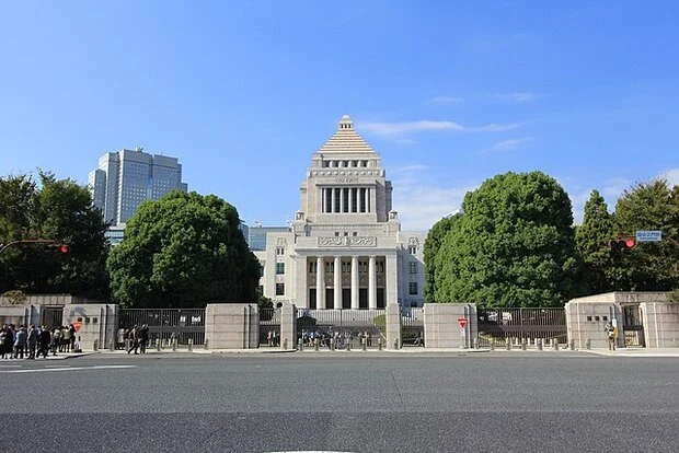 国会の役割は立法と予算の議決 それ以外に熱中するマスコミ