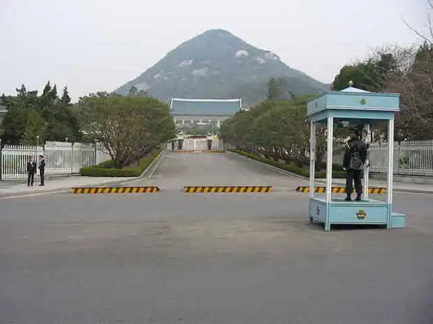 韓国大統領執務室移転に待ったが掛かる - 文在寅大統領の最後の抵抗か 選挙公約に暗雲