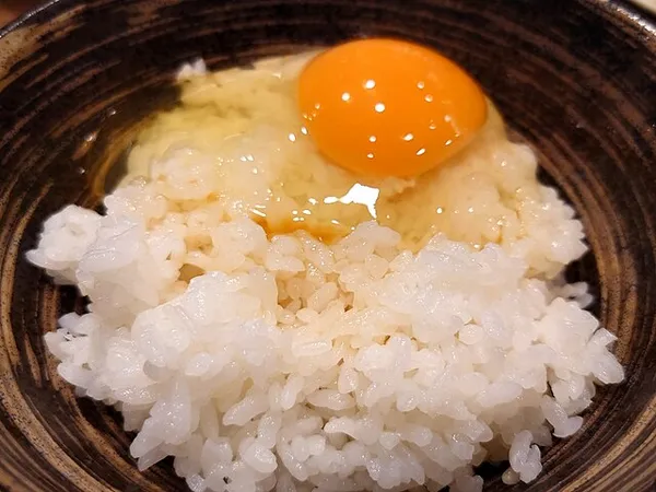 日本の生卵は何故安全なのか?世界で唯一?生卵を食べる日本。 | 「卵かけご飯」がソウルフードの日本